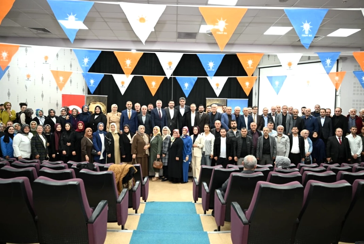 AK Parti Kartepe Teşkilatı 77. Danışma Meclisi Toplantısını Gerçekleştirdi