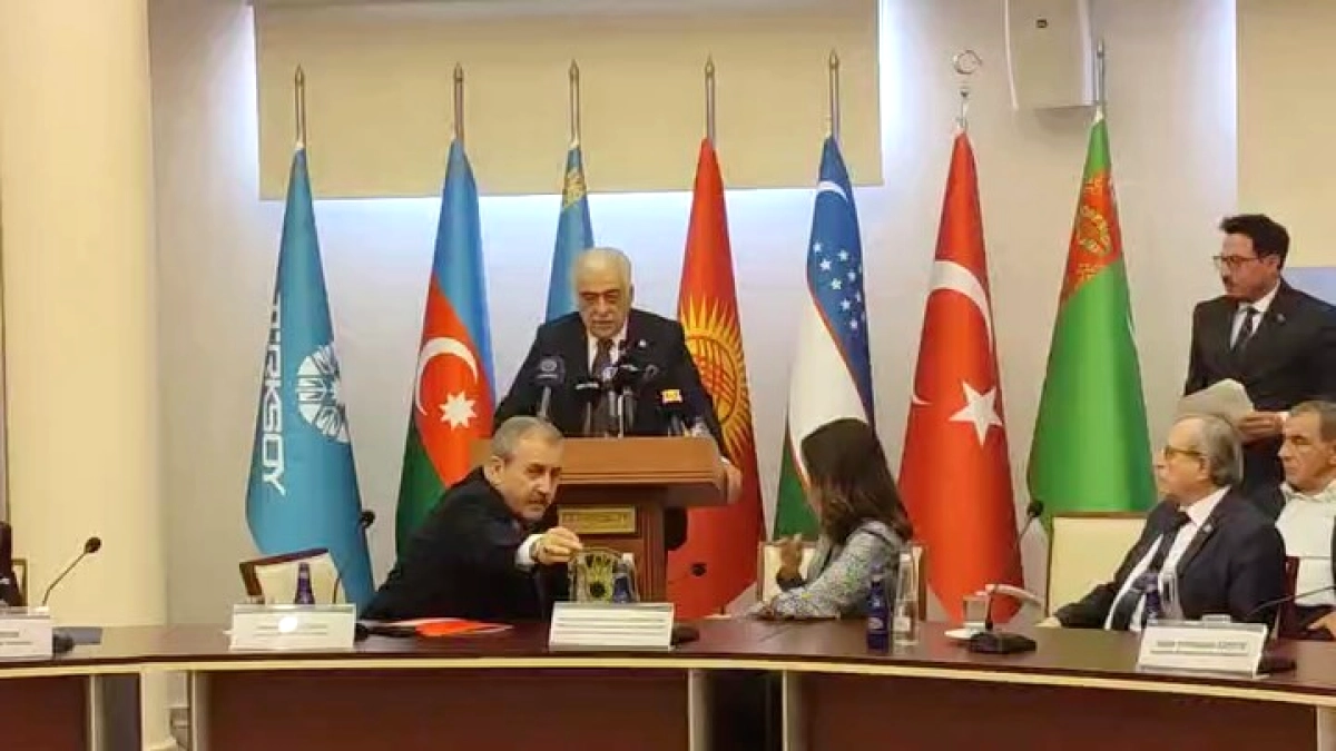 Şamil Ayrım, Sabir Rüstemhanlı'nın 80. Doğum Yılı Programına Katıldı