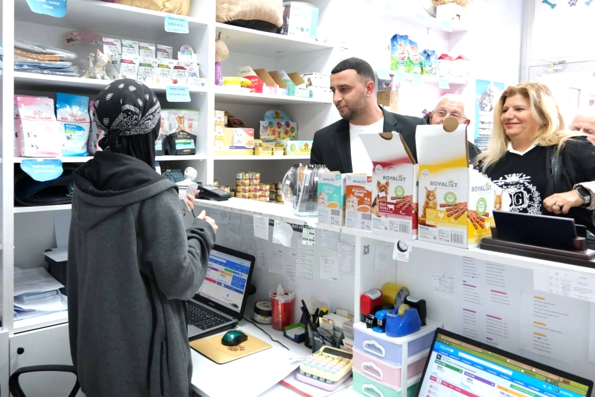 CHP'den Veteriner Hekimlere Anlamlı Ziyaret: Çiftlikköy'de Can Dostların Sessiz Kahramanları