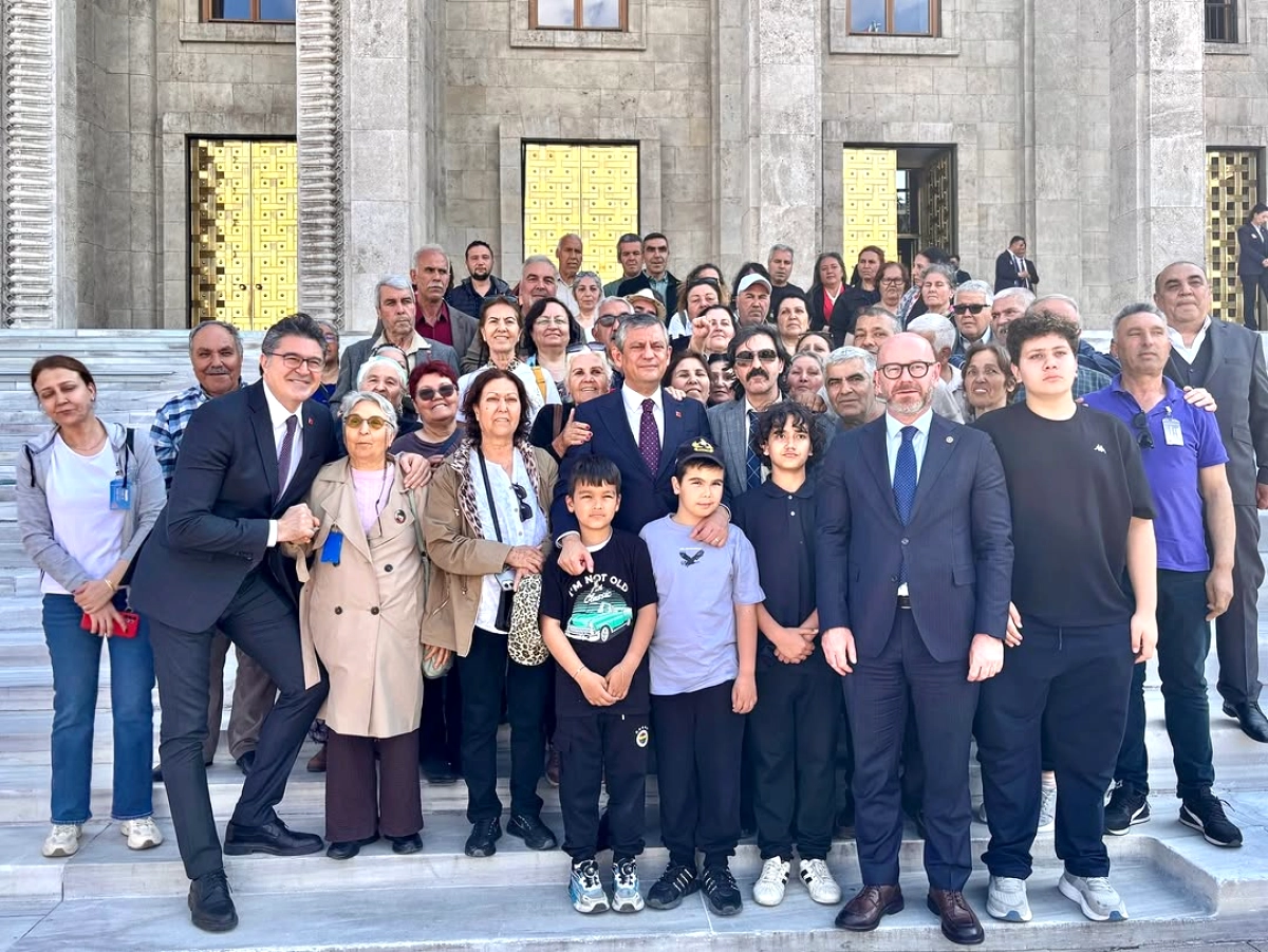 CHP'li Vekillerden Çamcı Köyü'ne Meclis'te Ağırlama