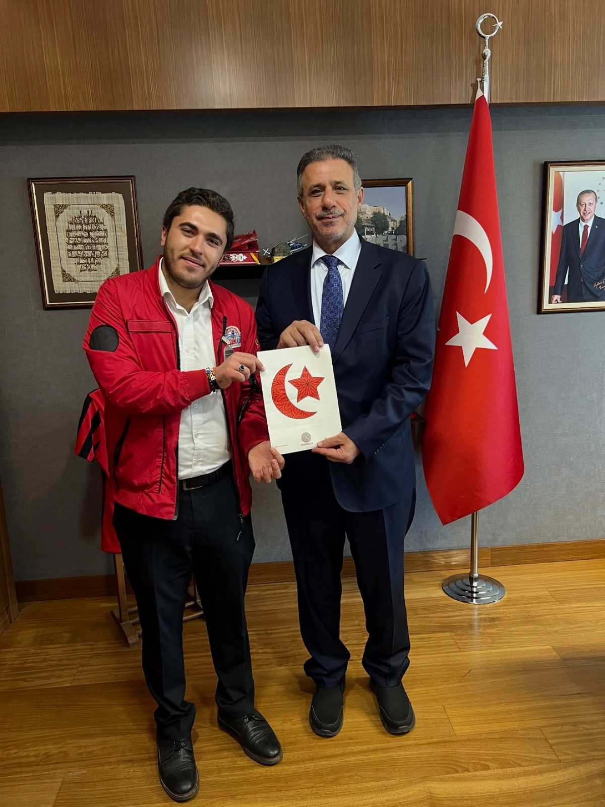 AK Parti'li Çelikaslan, Gençlik Kolları Üyesini TBMM'de Ağırladı