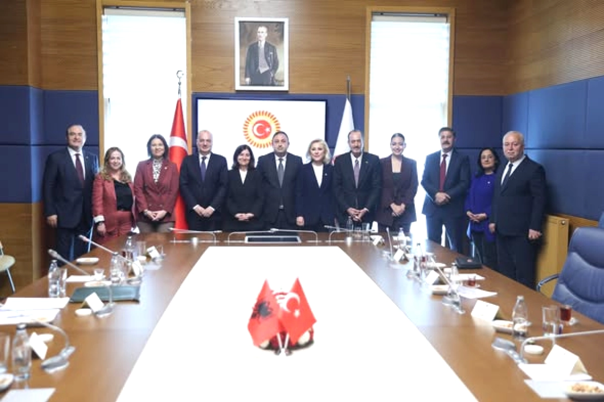 TBMM'de Türkiye-Arnavutluk Parlamentolararası Dostluk Grubu Görüşmesi