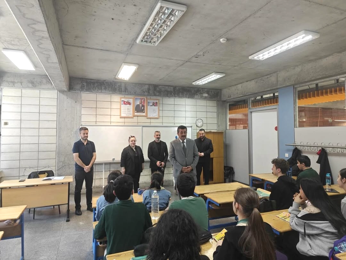 Kâğıthane'de Cumhuriyet Ortaokulu'na Müdür Ziyareti