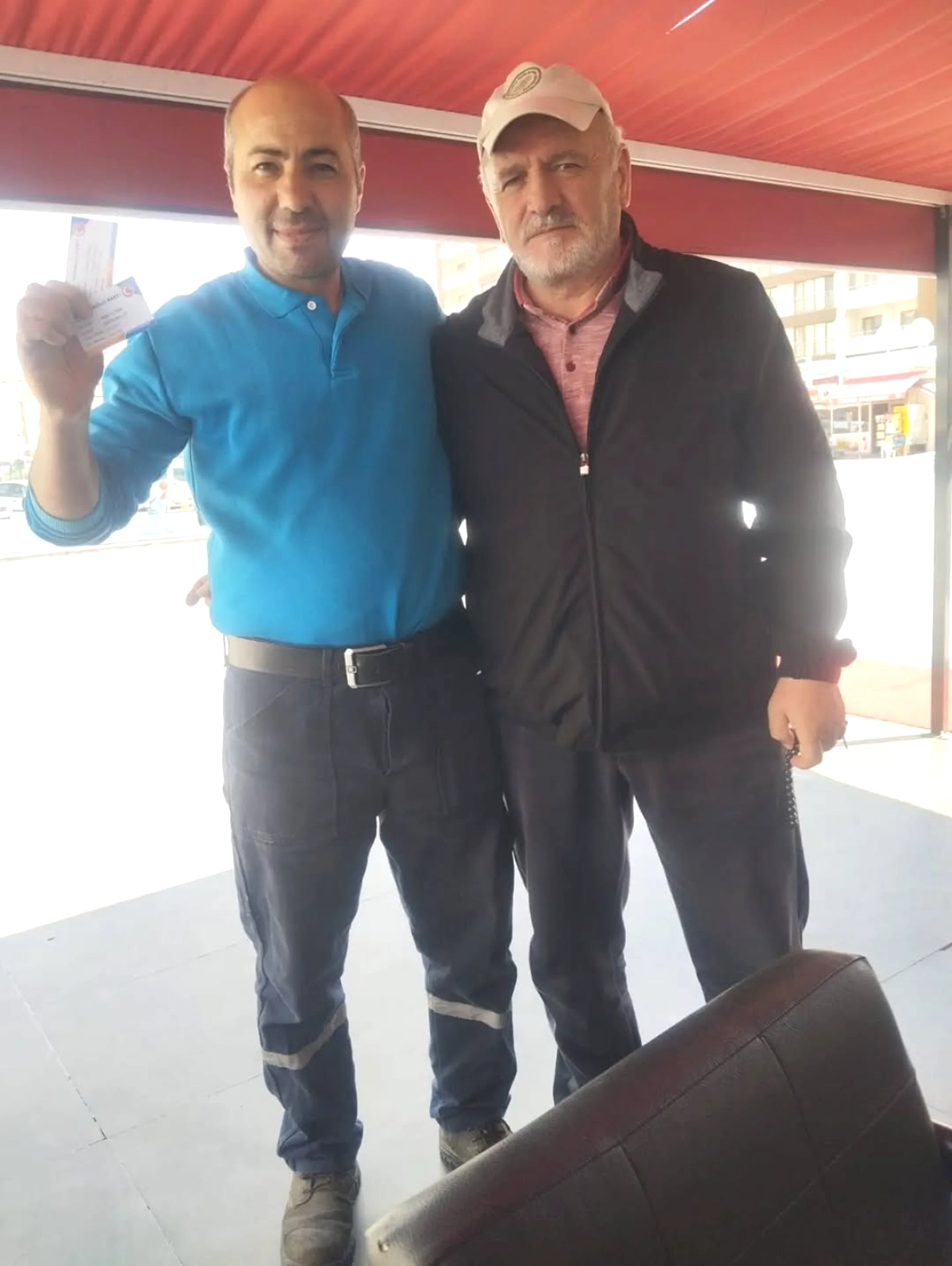 Sincan'da AK Parti Temsilcilerine Kimlik Kartları Dağıtıldı