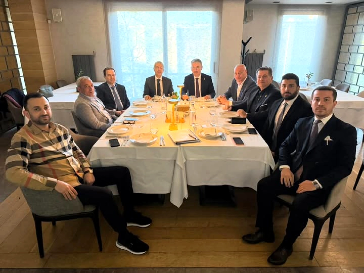 Çopuroğlu İstanbul'da Oto Multimedya Sektörünün Sorunlarını Dinledi