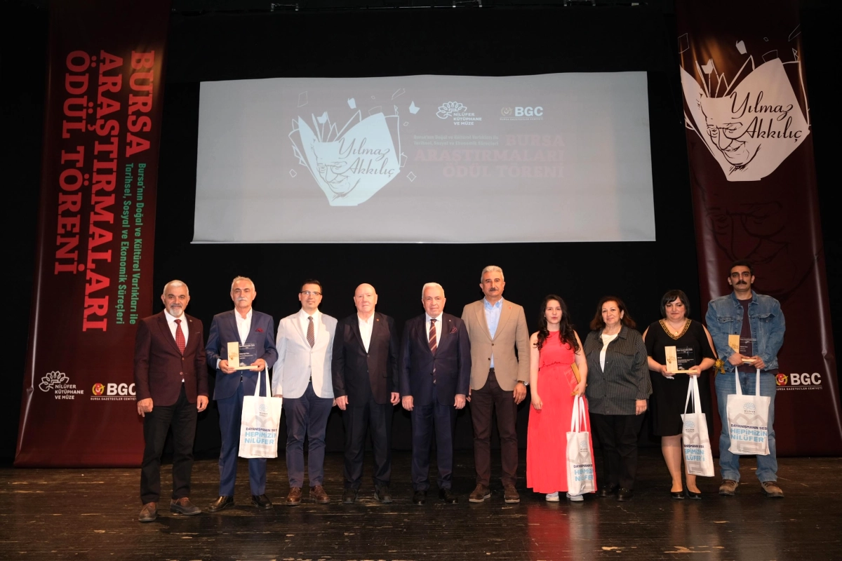 Bursa'nın Tarihine Işık Tutan Araştırmacılar Ödüllendirildi