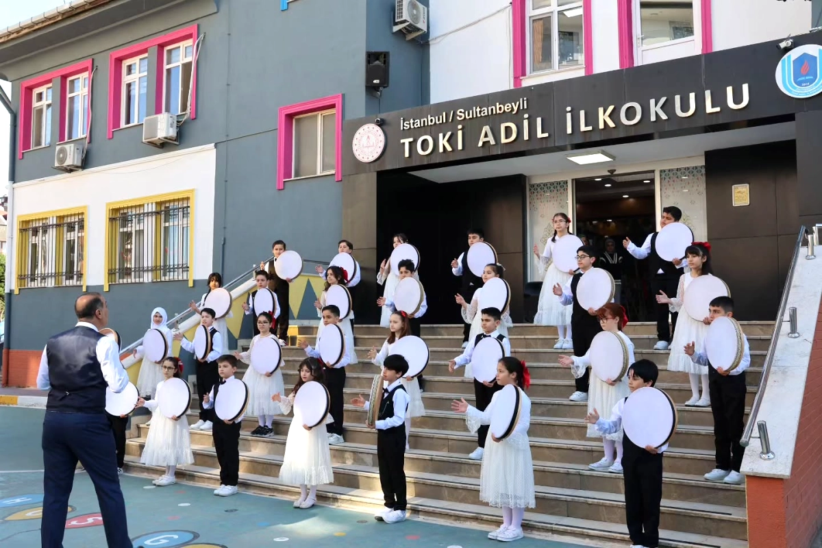 Sultanbeyli'de Öğrenci Projeleri Protokol Ziyaretiyle Taçlandı