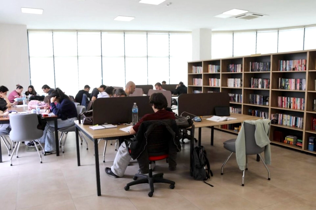 Çankaya'da 7/24 Kütüphaneler: Öğrenci ve Gece Çalışanlara Ücretsiz Alan