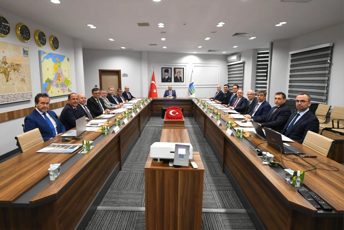 BALOSB'ta Kritik Toplantı: Vali Ustaoğlu Sanayi Heyetiyle Bir Araya Geldi