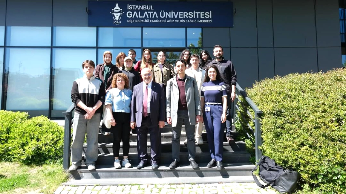 Vefa Lisesi Öğrencileri Diş Hekimliğini Uygulamalı Deneyimledi