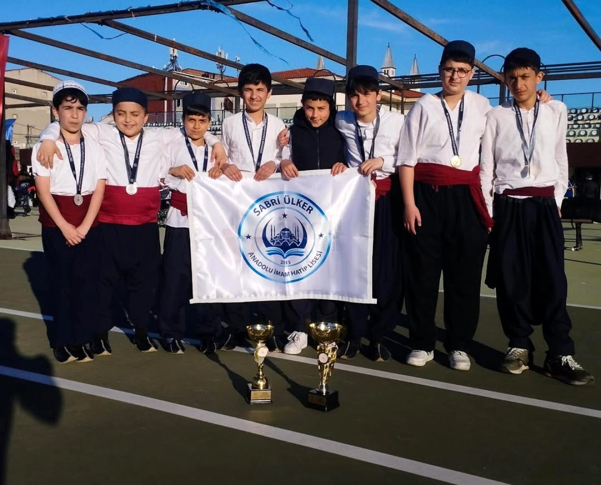 Sabri Ülker AİHL'den Geleneksel Okçulukta İstanbul Şampiyonluğu