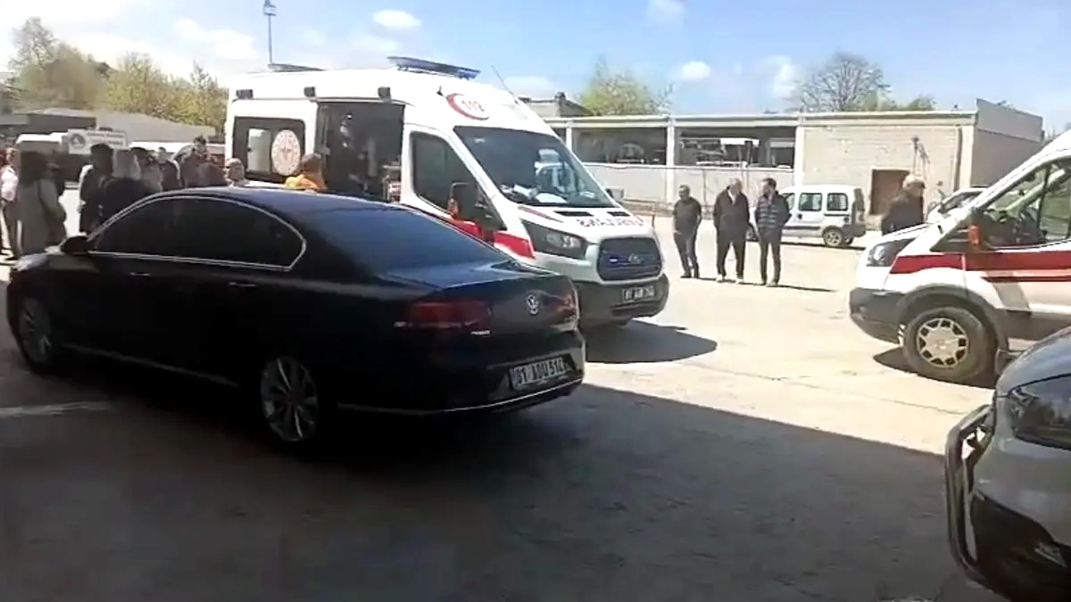 Düzce'de Otogarda Taksici Cinayeti: Ali Alev Tabancayla Vurulmuş Halde Bulundu