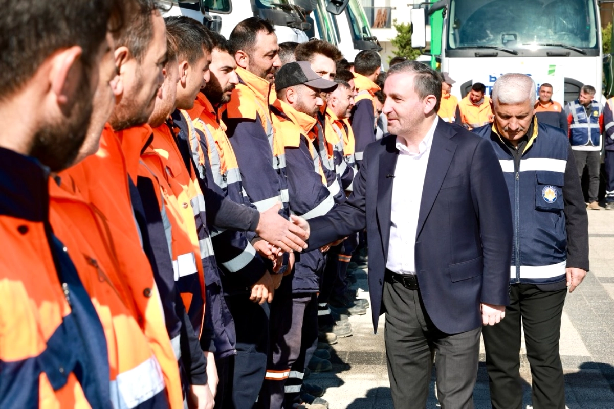 Sultanbeyli'de Bahar Temizliği Seferberliği: 66 Araç ve 482 Personel Sahada