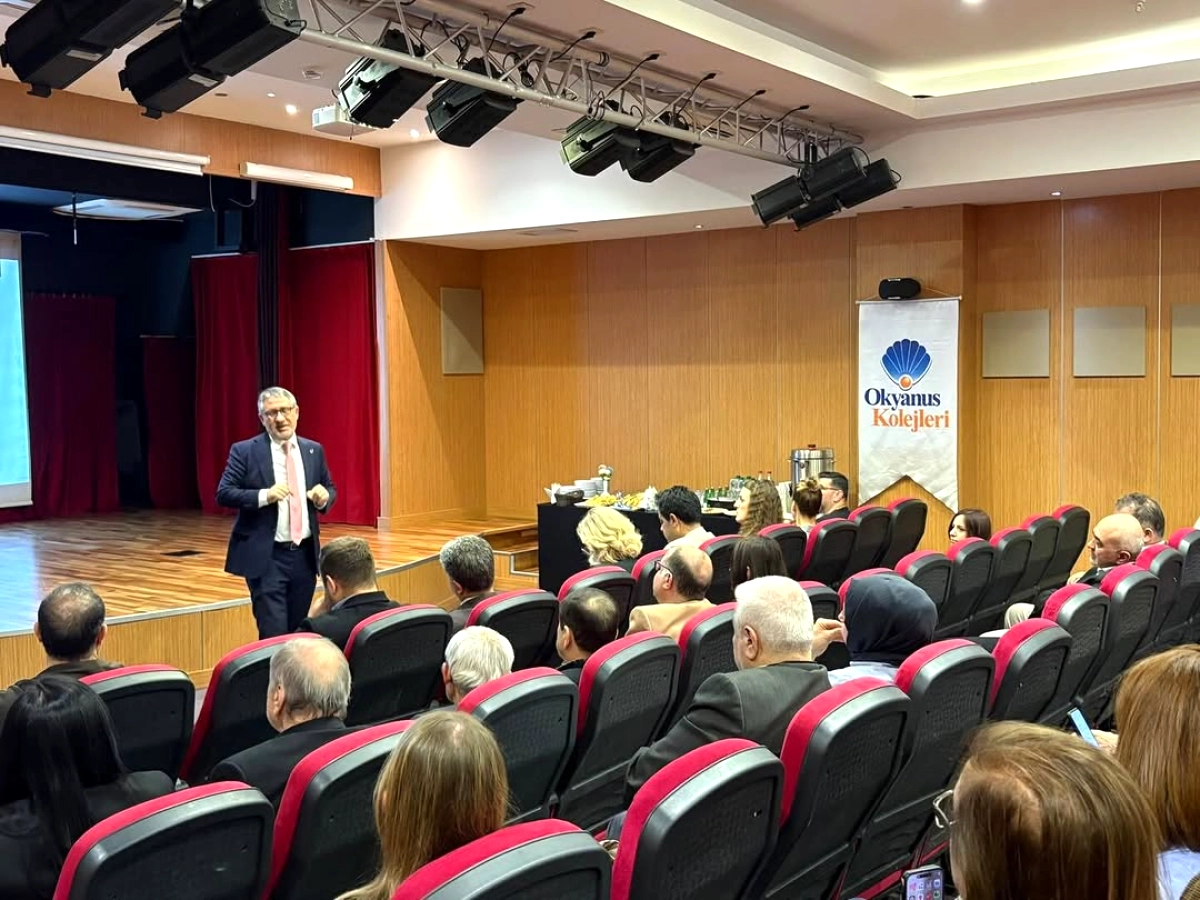 Fatih'te Özel Okul Yöneticilerine Maarif Modeli Eğitimi