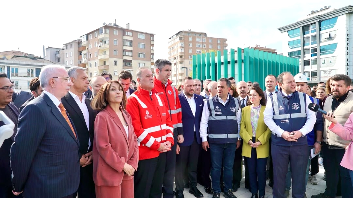 Kartal'da Cevizli Yaşam Merkezi İnşaatı Yerinde İncelendi