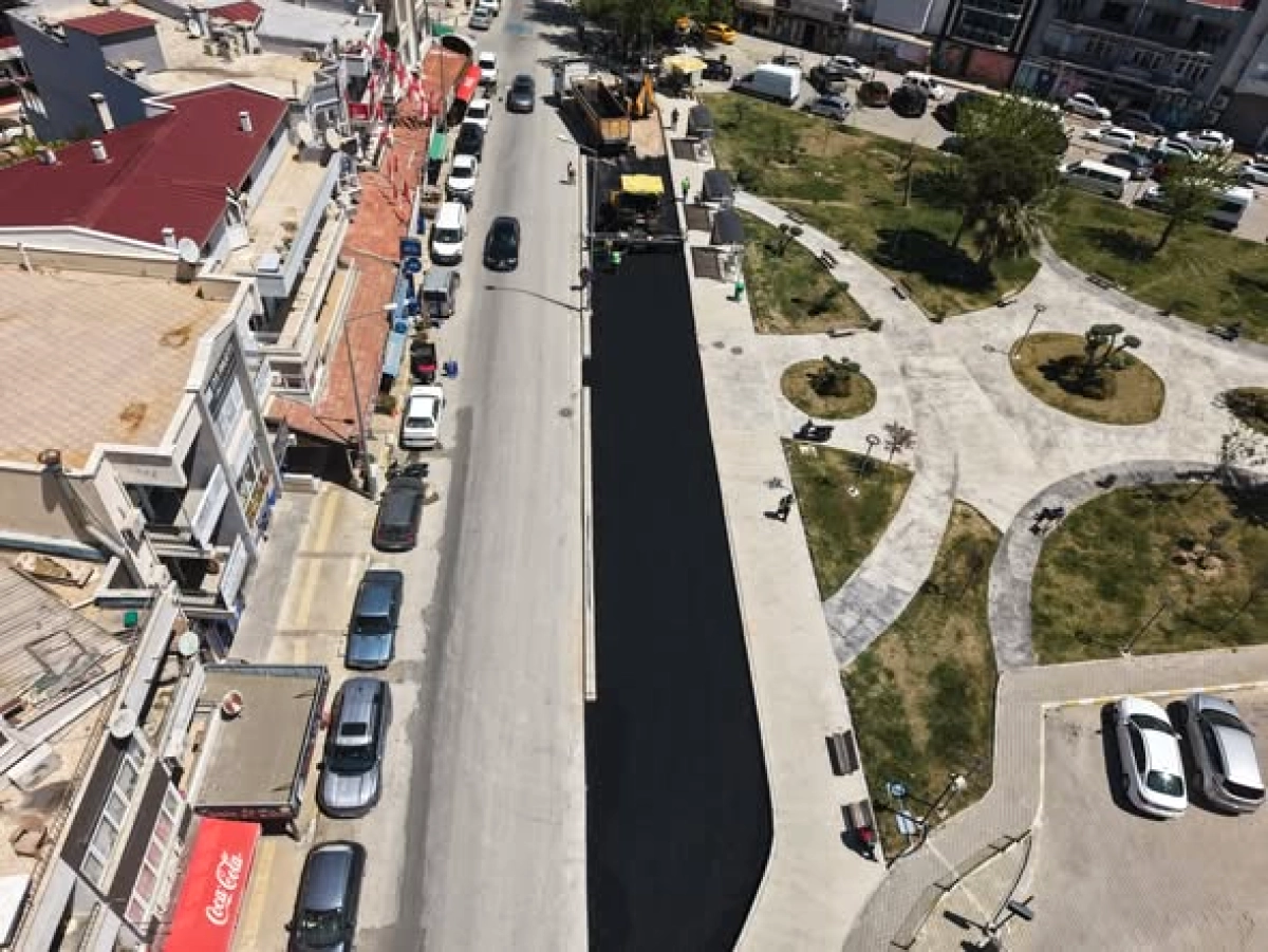 Urla'da Otobüs Cebi Yenileniyor: Hacı İsa'da Asfalt Çalışması