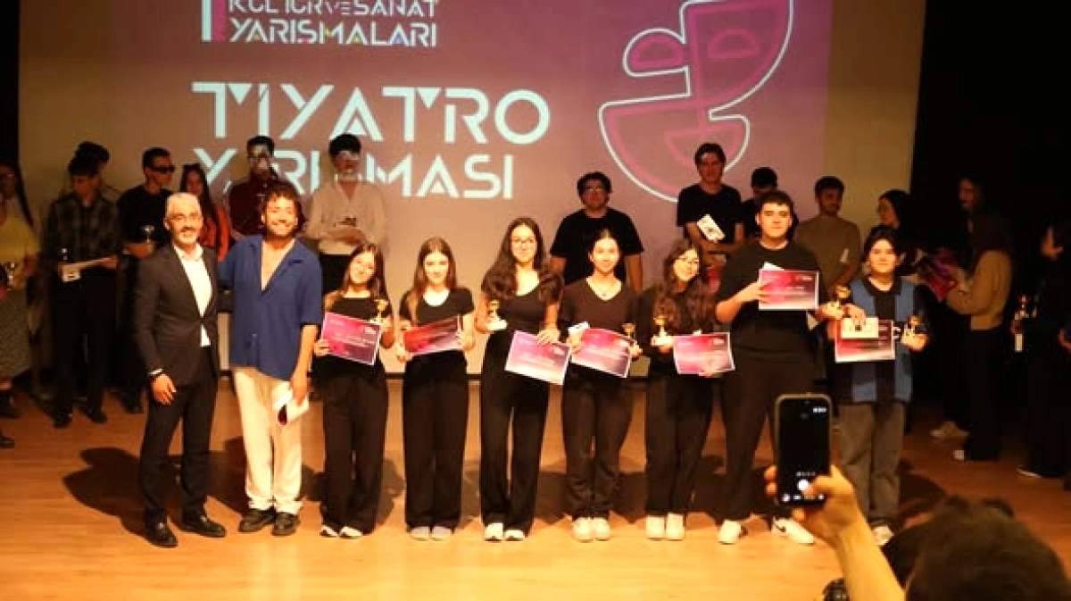 Ödemiş'ten Tiyatroda İzmir Birinciliği