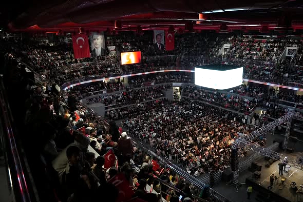 Gaziantep'te Mevlid-i Nebi Programı Binlerce Kişiyi Buluşturdu