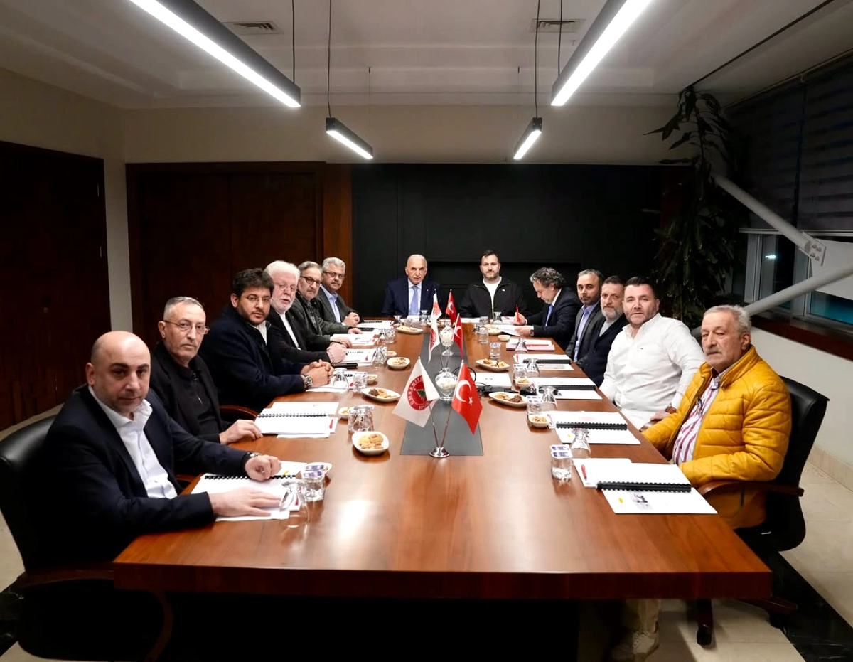 Ümraniyespor'da Sezon Değerlendirmesi: Başkan Yıldırım'dan Önemli Toplantı