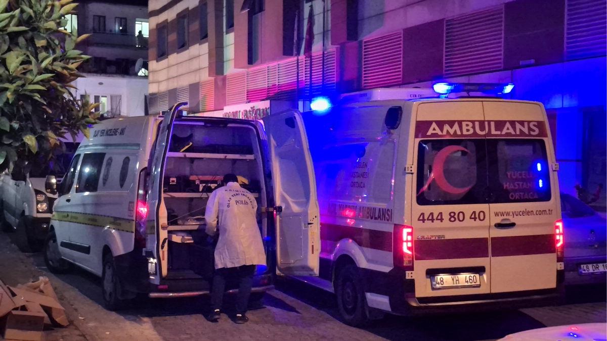 Ortaca'da Otel Önünde Kanlı Saldırı: İki Kadın Hayatını Kaybetti