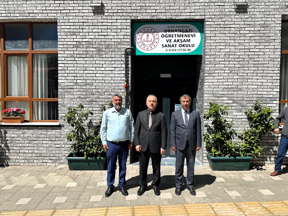 Orhangazi Kaymakamı Karamehmetoğlu Öğretmenevi ve Akşam Sanat Okulu'nu Ziyaret Etti