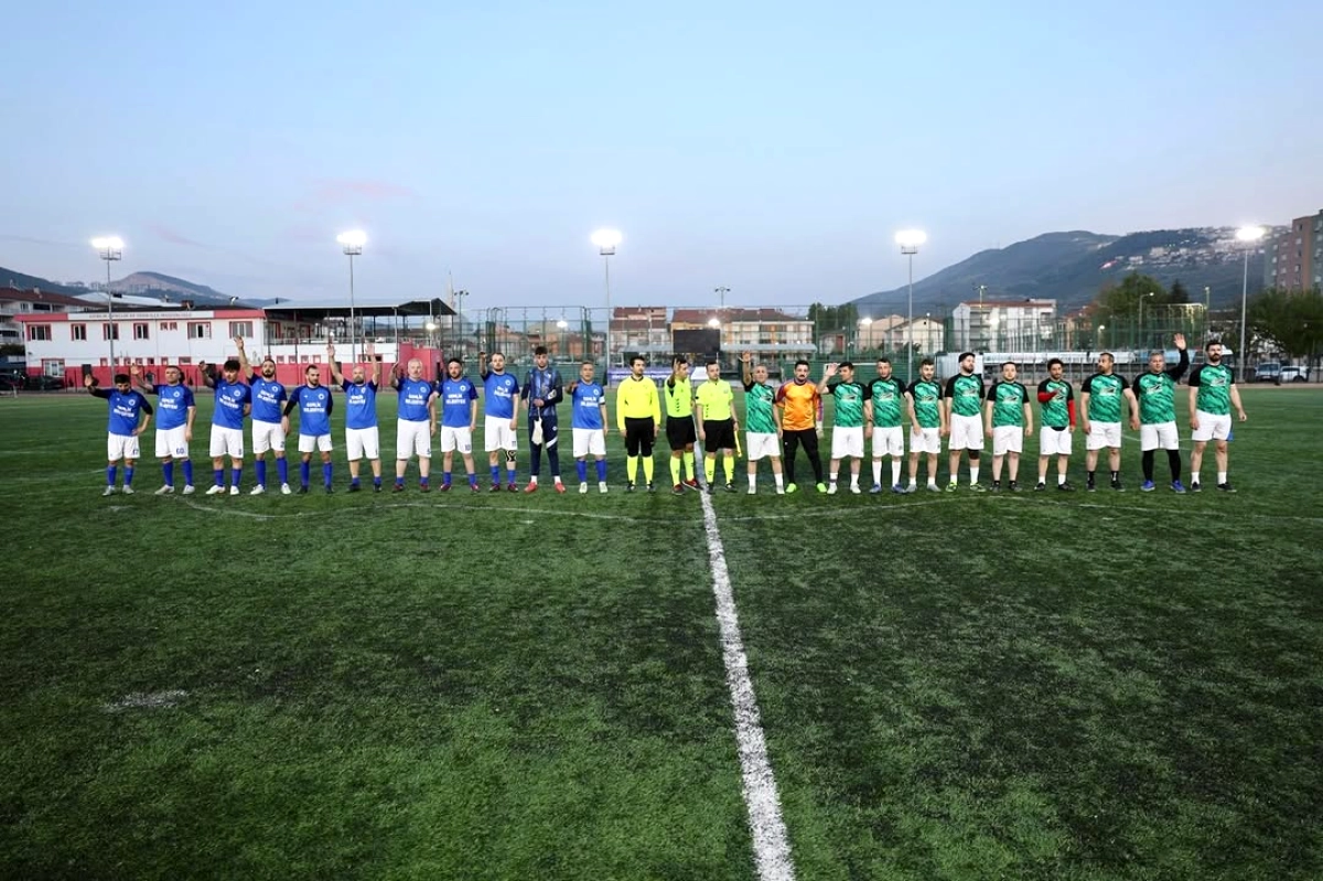 Gemlik'te 3. Emek Kupası Futbol Turnuvası'nda Üçüncü Gün Heyecanı