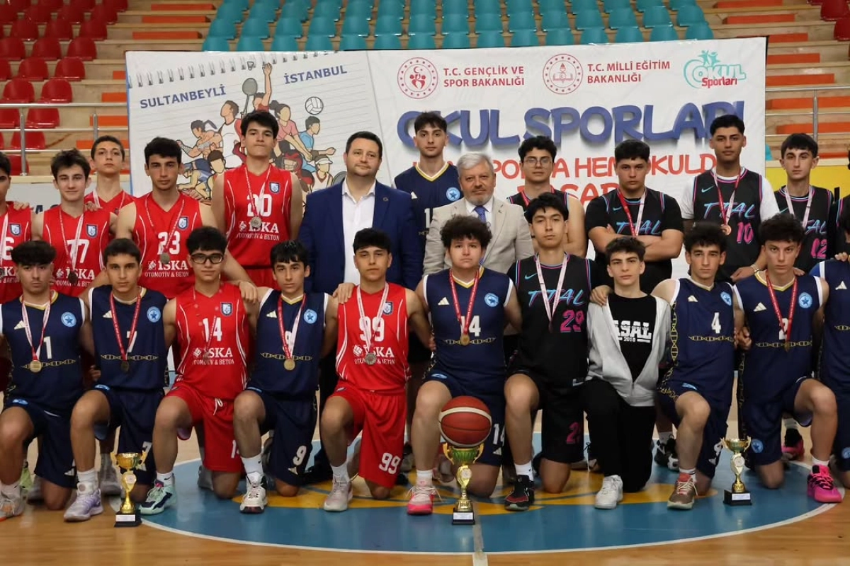 Sultanbeyli'de Okullar Arası Basketbol Finali Heyecanla Tamamlandı