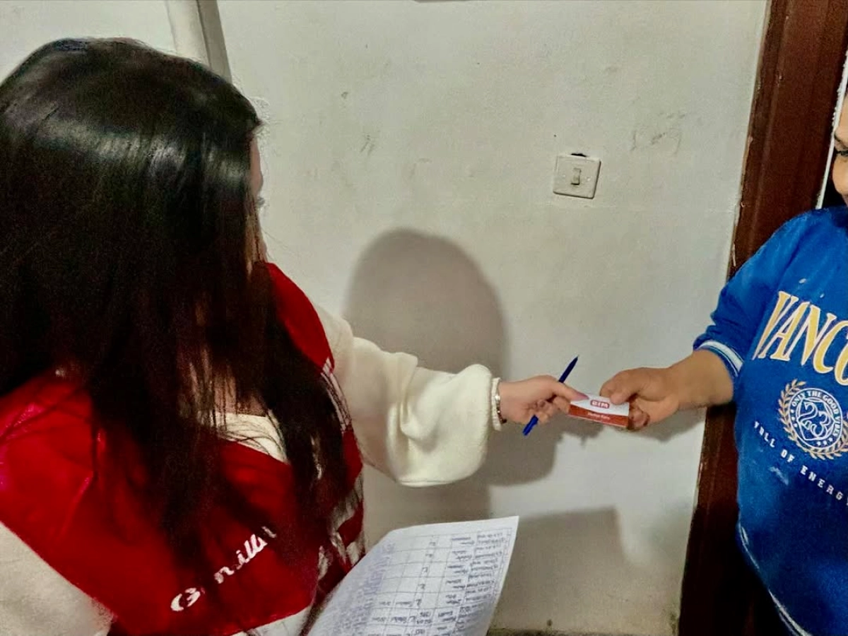 Silivri'de Kapı Kapı İyilik: Kızılay Gönüllüleri Sahada
