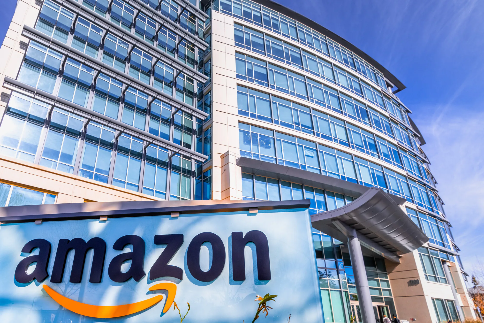Amazon AWS Geldi: Bulut Bilişim Gelirleri %37 Artışla Rekor Kırdı Amazon AWS Geldi: Bulut Bilişim Gelirleri %37 Artışla Rekor Kırdı