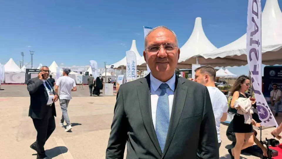 Afyonkarahisar Mermer Fuarı'nda Ezber Bozan Tasarımlar: Formula Aracından Motosiklete görseli