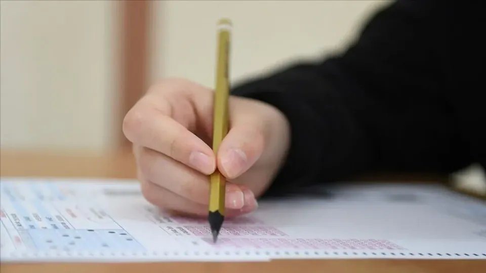 ÖSYM'den YKS Kararı: AYT Matematik ve Sosyal Bilimler'de Güncelleme görseli