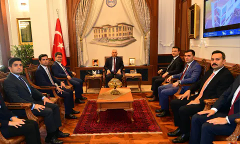 Kaymakamlar İçin Kritik Eşik: Birinci Sınıf Mülki İdare Amirliği Kriterleri Değişti