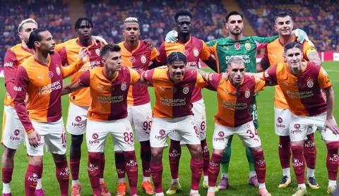 Galatasaray'dan Napoli'ye 85 Milyon Euro'luk Paket: Rekor Transfer Kapıda Galatasaray'dan Napoli'ye 85 Milyon Euro'luk Paket: Rekor Transfer Kapıda