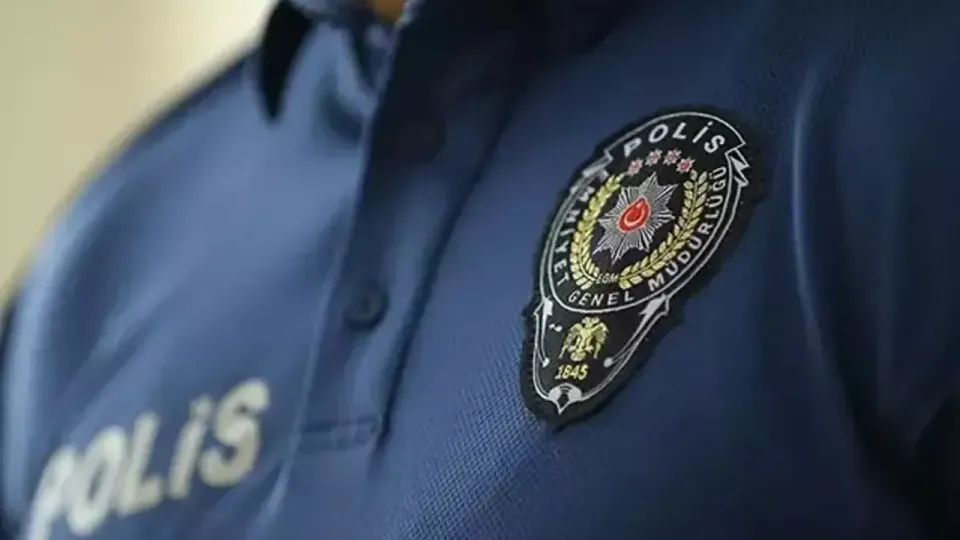 Okullara risk derecesine göre polis görevlendirmesi: Yeni güvenlik protokolü yürürlüğe girdi görseli