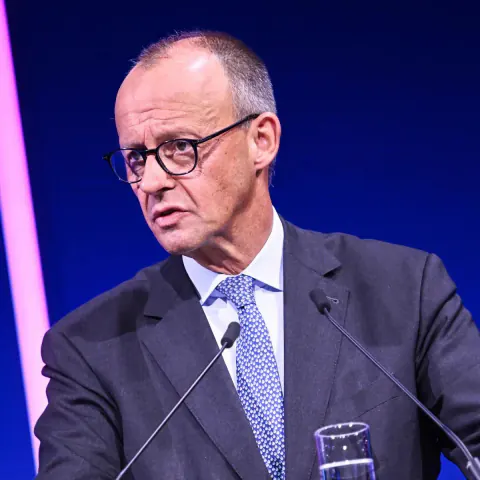 Merz: Almanya'da Yahudi Hayatı Güvende Değil, 'Tarihî Sorumluluğumuz Sınanıyor'