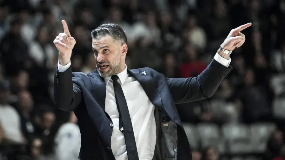 Beşiktaş'ta İstikrar Hamlesi: Dušan Alimpijević ile Sözleşme Yenilendi görseli