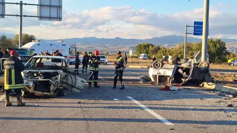 Çorum'da İskilip yolunda çarpışma: 7 yaralı hastaneye kaldırıldı