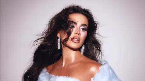 Youmi Beauty Bebeğinin Cinsiyetini Paylaştı: İlk Çocuğu İçin Heyecanlı Bekleyiş