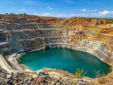 Türkiye'nin Enerji Vizyonunda Kritik Adım: 17 Bin Tonluk Uranyum Yatağı İçin Sondaj Başlıyor
