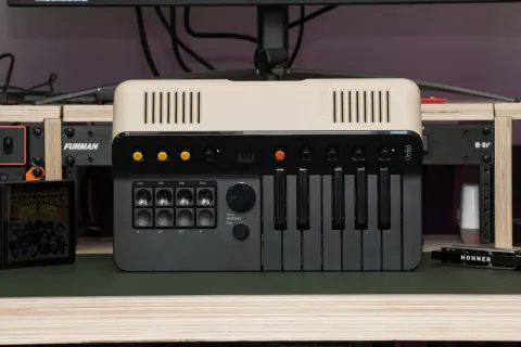 Telepathic Instruments Orchid: Retro Çelesta ve Akort Organu Ruhu Modern Müzikte