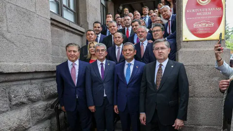 YENİ Parti Yönetim Kadrosu Belli Oldu: PM ve YDK Üyeleri Seçildi