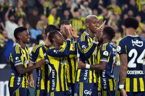 Fenerbahçe'ye Gabriel Jesus Sürprizi: Transfer Gündeminde Yeni Gelişme