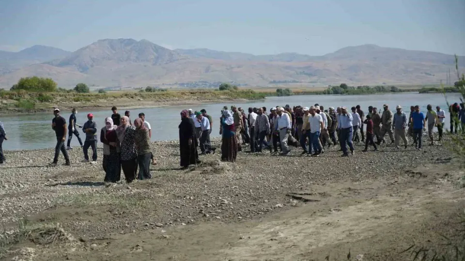 Murat Nehri'nde 8 günlük bekleyiş acıyla bitti: Berat'tan haber geldi görseli