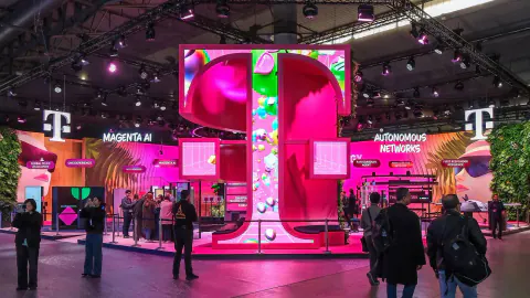 Telekom'un Dünya Kupası Hamlesi DAX'ta Zirveye Taşıdı Telekom'un Dünya Kupası Hamlesi DAX'ta Zirveye Taşıdı