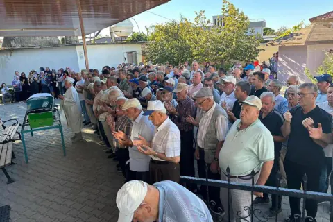 Usta Oyuncu İlhami Adsal Çanakkale'de Hayatını Kaybetti, Suluca'da Toprağa Verildi