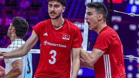 Filenin Efeleri Belçika'yı 3-0'la Geçerek Galibiyet Serisini Sürdürdü