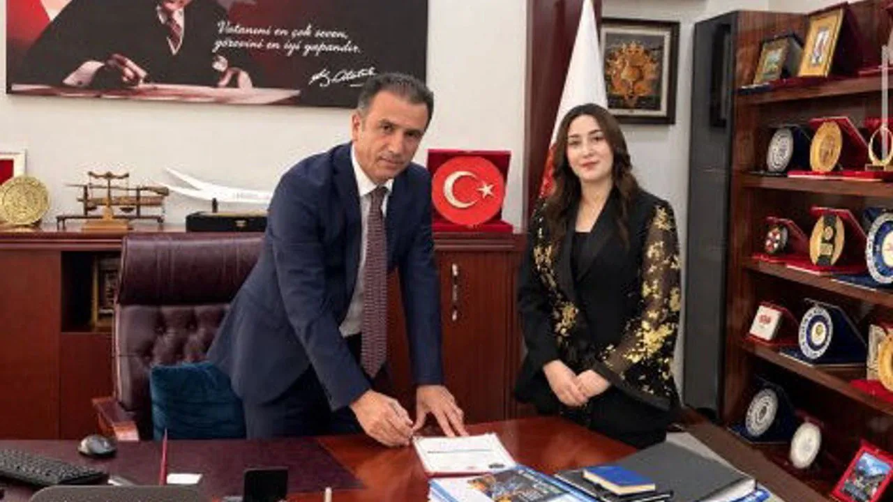 Özge Sanat Akademi yeni eğitim yılına yenilenen protokollerle başladı Özge Sanat Akademi yeni eğitim yılına yenilenen protokollerle başladı