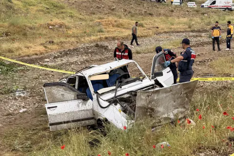 Yozgat'ta Aile Faciası: Köprüden Düşen Otomobilde 2 Çocuk Can Verdi