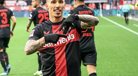 Fenerbahçe'nin Sol Bek Hedefi Alejandro Grimaldo'da Sürpriz Gelişme