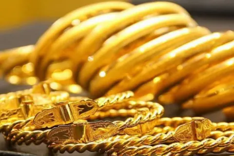 Gram altın 6.785 TL'den açıldı: Çeyrek altın 11.074 TL'ye ulaştı